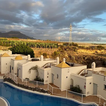 Sunset En Oasis Tropical *