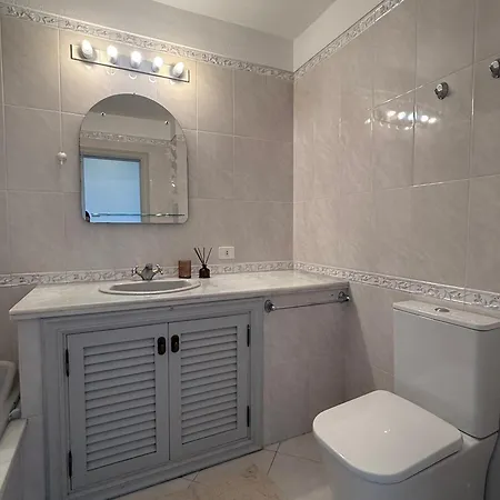 Sunset En Oasis Tropical Callao Salvaje