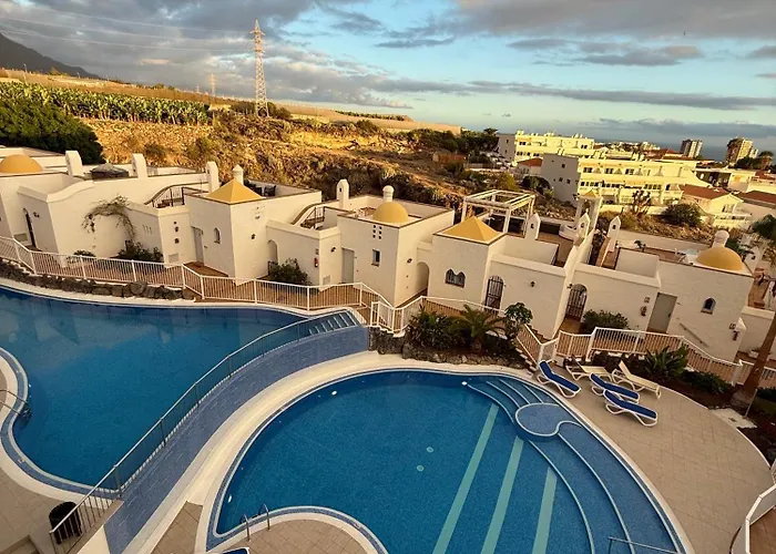 Sunset En Oasis Tropical Callao Salvaje